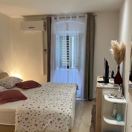 Charming Apartment In Old Town Split Exterior foto