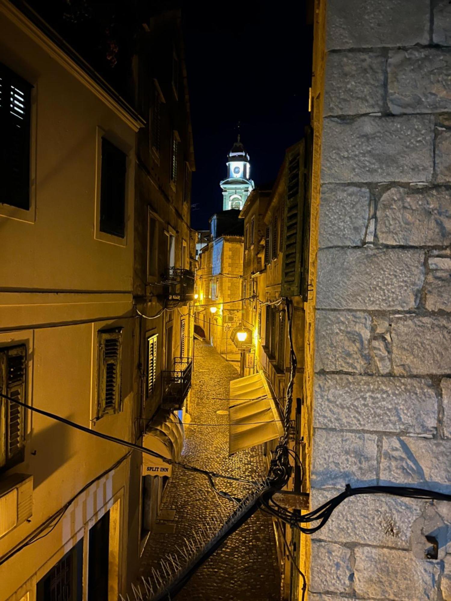Charming Apartment In Old Town Split Exterior foto